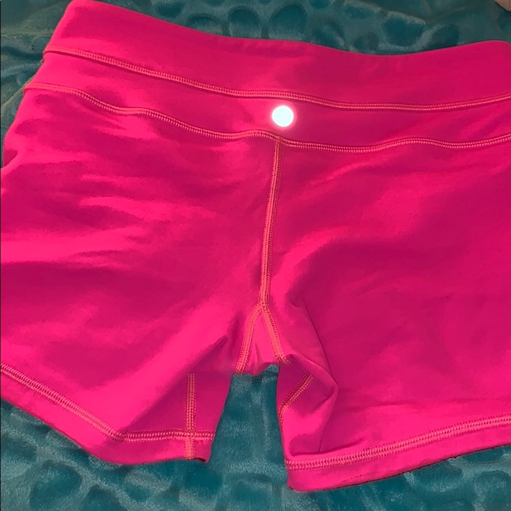 Lululemon - Picture 3 of 4